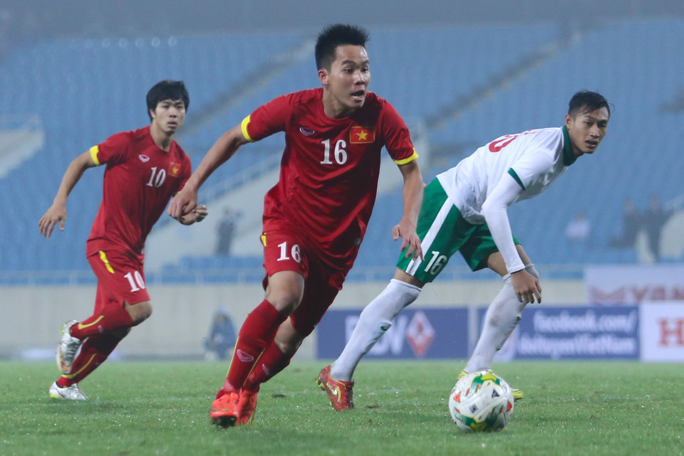 6 phút sau khi vào sân, Phượng chuyền bóng cho Thanh Bình tạo ra cơ hội nguy hiểm nhất của đội tuyển tới thời điểm đó. (Ảnh: Minh Chiến/Vietnam+)