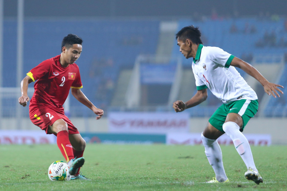 Họ cũng nhận được sự hỗ trợ đắc lực từ hậu vệ vào thay người Hữu Dũng. Cầu thủ xứ Thanh là phát hiện mới của ông Miura ở hành lang phải. (Ảnh: Minh Chiến/Vietnam+)