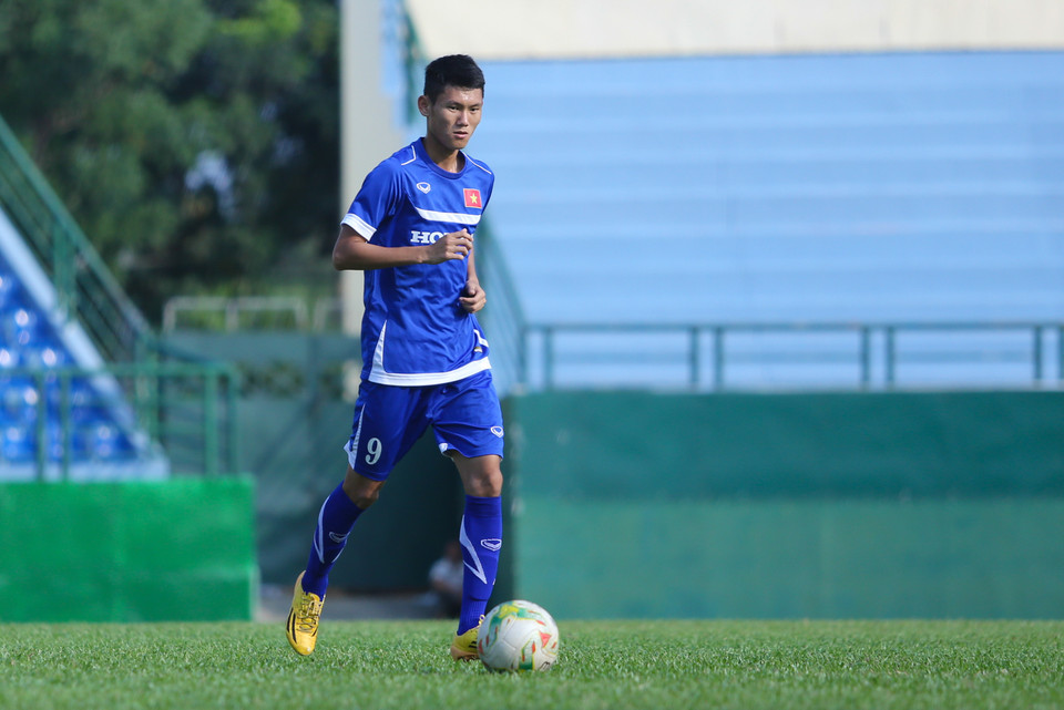 Tân binh Phan Văn Long của SHB Đà Nẵng là người đầu tiên trong những cái tên được triệu tập có mặt trên tuyển. (Ảnh: Minh Chiến/Vietnam+)