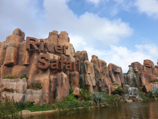 Công viên nước, khu vui chơi trong nhà mang đến các hoạt động vui tươi khỏe khoắn, thư giãn tại dòng sông lười hay bể tạo sóng nhân tạo. (Ảnh: CTV)