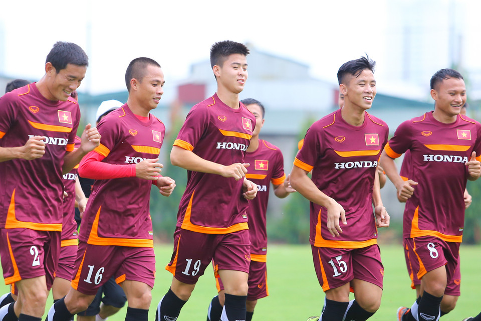 Duy Mạnh (số 19) lên tuyển lần đầu sau những màn trình diễn ấn tượng cùng U23 Việt Nam và Hà Nội T&amp;T. (Ảnh: Minh Chiến/Vietnam+)