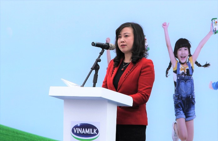 Bà Đào Hồng Lan - Ủy viên dự khuyết Ban chấp hành trung ương Đảng, Thứ trưởng Bộ Lao động thương binh và Xã hội phát biểu khai mạc chương trình. (Ảnh: Xuân Phú, Mạnh Dũng)