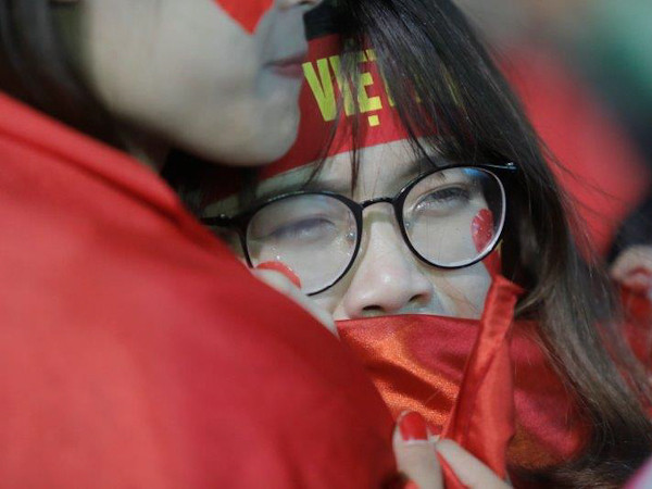 Với những ai yếu lòng, họ khó có thể kìm giọt lệ sau khi nhìn lại hành trình tuyệt vời của đội tuyển U23 Việt Nam tại vòng chung kết U23 châu Á (Ảnh: Tá Hiển)