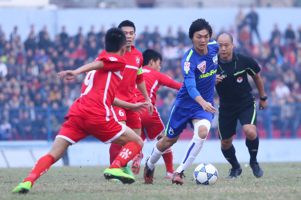 Do Công Phượng và Xuân Trường cùng nghỉ, Tuấn Anh được mang băng đội trưởng Hoàng Anh Gia Lai. (Ảnh: Minh Chiến/Vietnam+)