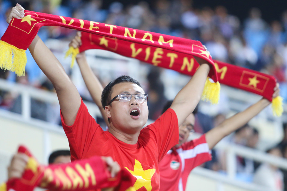 Thứ sức mạnh tinh thần lớn lao của “cầu thủ thứ 12” đã góp phần vào màn trình diễn ấn tượng của đội tuyển. (Ảnh: Đỗ Hải/Vietnam+)