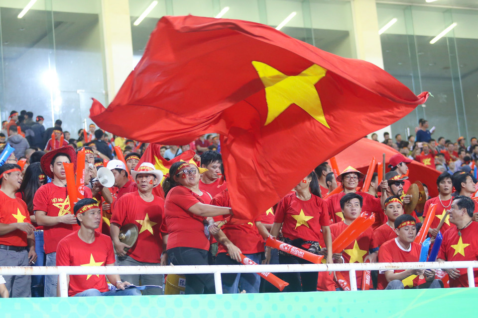 Đây cũng là khu vực cổ động của hội cổ động viên Hà Nội T&amp;T cho tuyển Việt Nam. (Ảnh: Minh Chiến/Vietnam+)