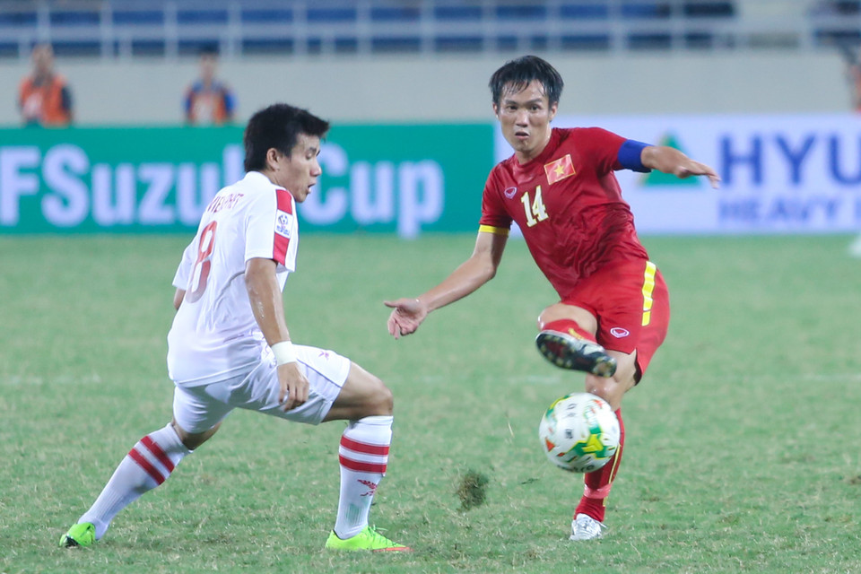 Lê Tấn Tài trở lại đá chính và đã chơi ấn tượng. Anh được huấn luyện viên David Booth của tuyển Lào đánh giá là cầu thủ hay nhất trận. (Ảnh: Minh Chiến/Vietnam+)