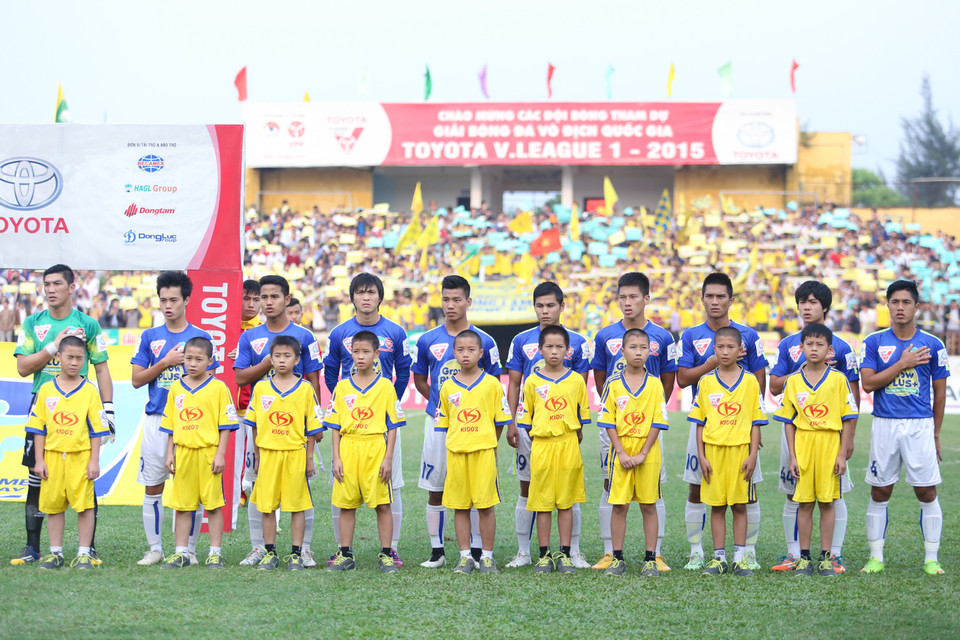 Lần cuối cùng sân Vinh chật kín như hôm qua là ở trận đấu quyết định ngôi vô địch với Hà Nội T&amp;T tại mùa bóng 2011. (Ảnh: Minh Chiến/Vietnam+)