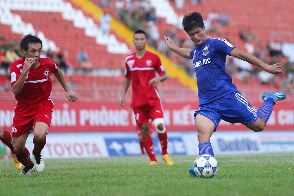 Đội bóng đất Thủ đã tạo ra hàng loạt cơ hội trong suốt 90 phút. (Ảnh: Minh Chiến/Vietnam+)