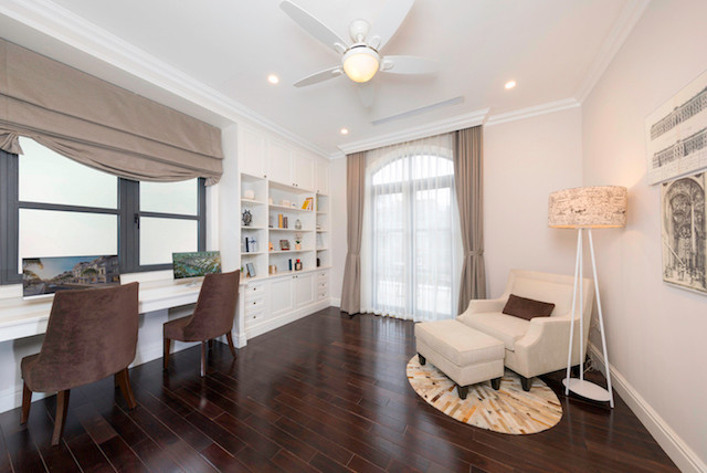 Bên cạnh các phòng chức năng chính, biệt thự mẫu Vinhomes Star City còn được thiết kế với nhiều không gian sáng tạo như phòng làm việc, phòng tập thể thao...( Ảnh: CTV)