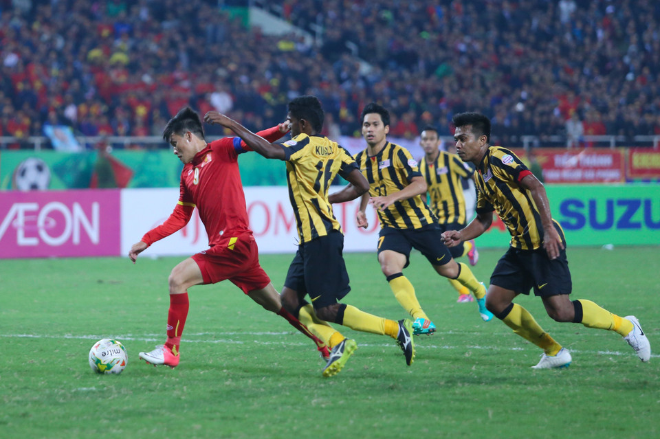 Phút 79, lại là số 9 tìm được bàn rút ngắn cách biệt 4-2 cho đội chủ nhà. (Ảnh: Minh Chiến/Vietnam+)