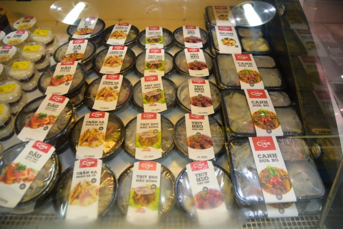 Nhãn hàng riêng VinMart Cook với các sản phẩm sơ chế, chế biễn sẵn mang hương vị chuẩn xác. (Ảnh: CTV)