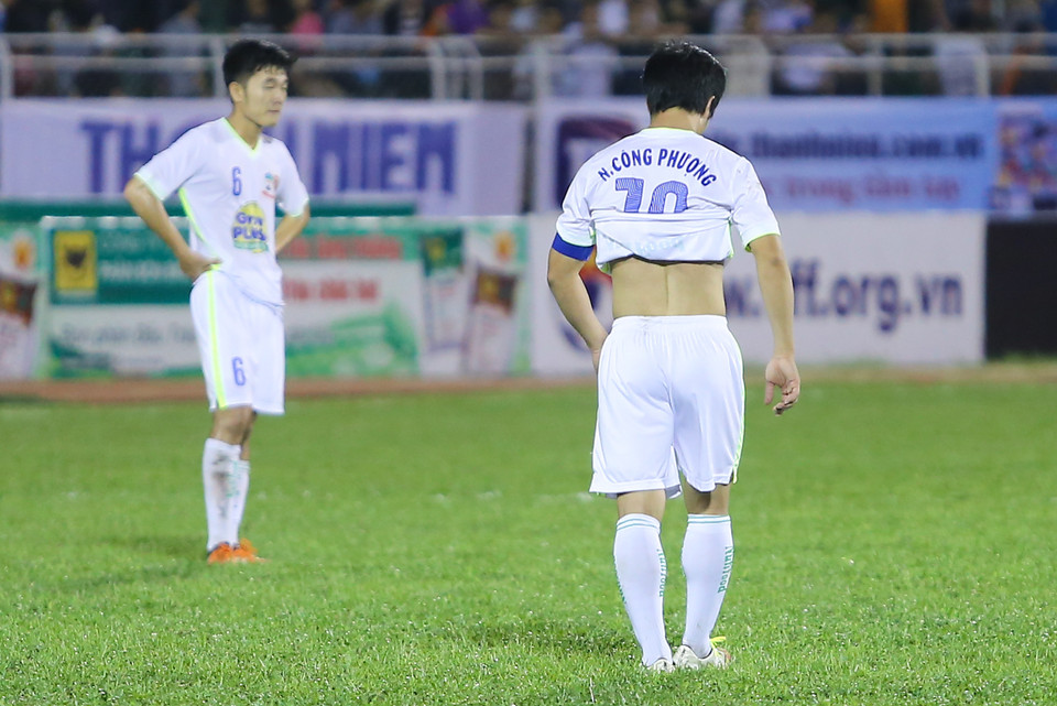 Dù vậy, Công Phượng không tìm được bàn thắng cho riêng mình còn đội bóng của anh phải nhận thất bại. (Ảnh: Minh Chiến/Vietnam+)