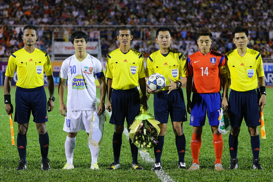 Giống như năm ngoái, Công Phượng là đội trưởng của U21 Hoàng Anh Gia Lai ở giải năm nay. (Ảnh: Minh Chiến/Vietnam+)