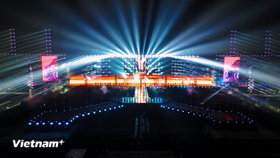 Với sự góp mặt của 90.000 khán giả, Y Concert là một dấu mốc quan trọng trong ngành công nghiệp âm nhạc Việt Nam, mang đến những trải nghiệm đáng nhớ cho cả nghệ sỹ và khán giả. (Ảnh: CTV/Vietnam+)