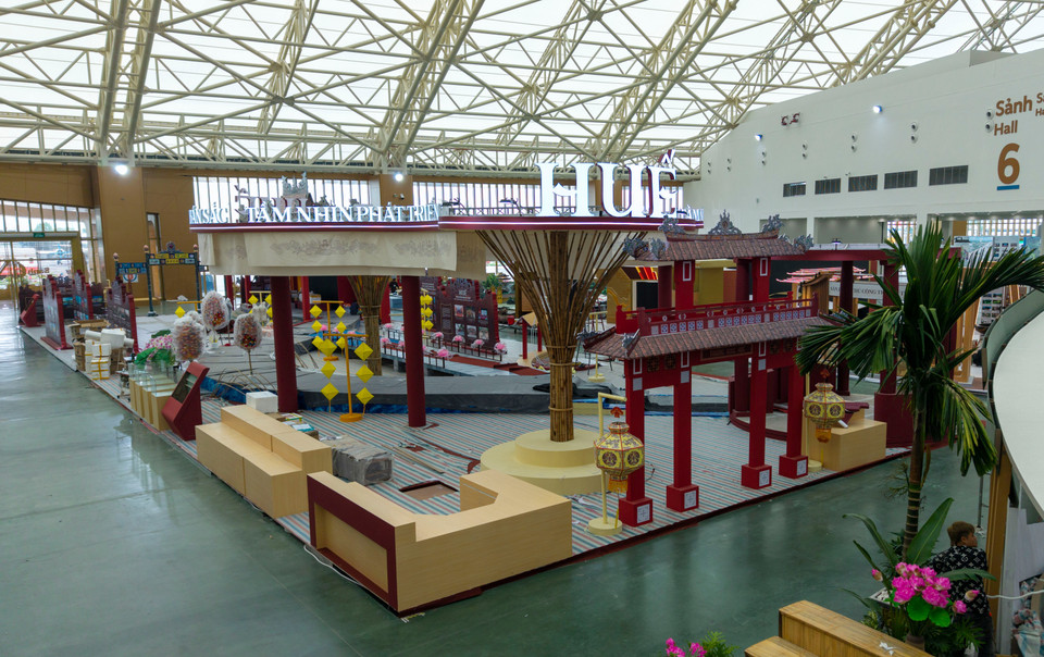 Không gian trưng bày của thành phố Huế. (Ảnh: PV/Vietnam+)