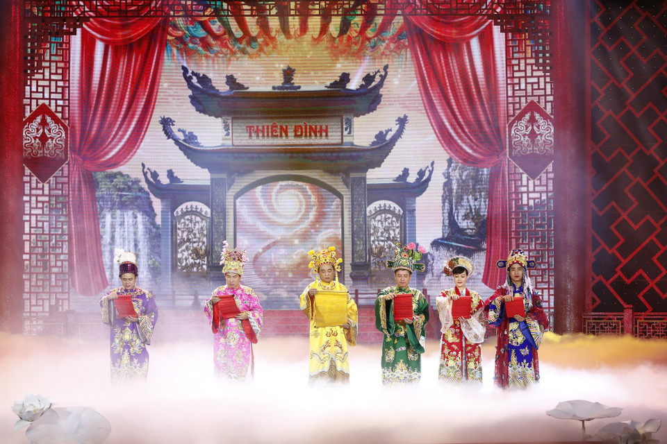 Ngọc Hoàng hy vọng các Táo cùng đồng lòng, đoàn kết, không chỉ là người giữ gìn mà còn phải là người kiến tạo, xây dựng Thiên đình gọn gàng, mạnh mẽ, bộ máy hiệu quả và vươn mình đạt đến những tầm cao mới. (Ảnh: CTV/Vietnam+)