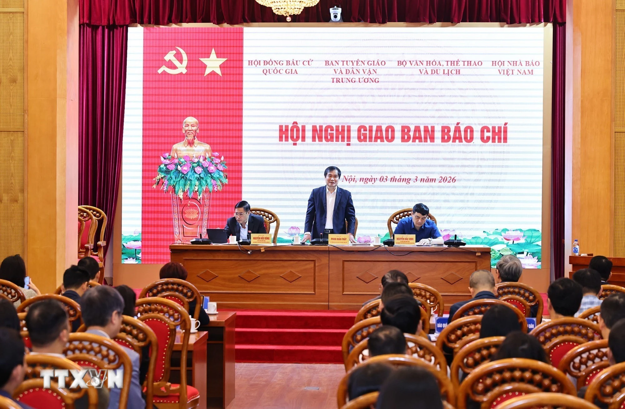 Tăng cường công tác thông tin tuyên truyền về bầu cử đại biểu Quốc hội và HĐND