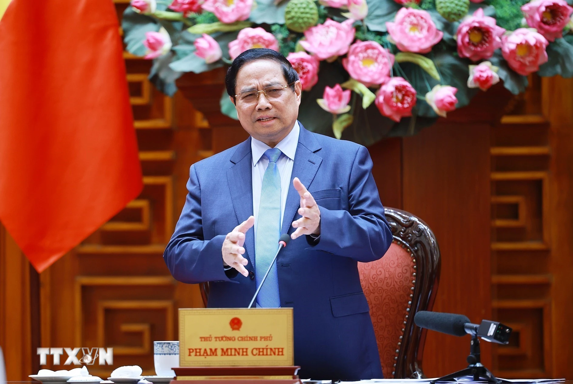 Thủ tướng yêu cầu chính sách tiền tệ, tài khóa linh hoạt, kiên định mục tiêu ổn định kinh tế