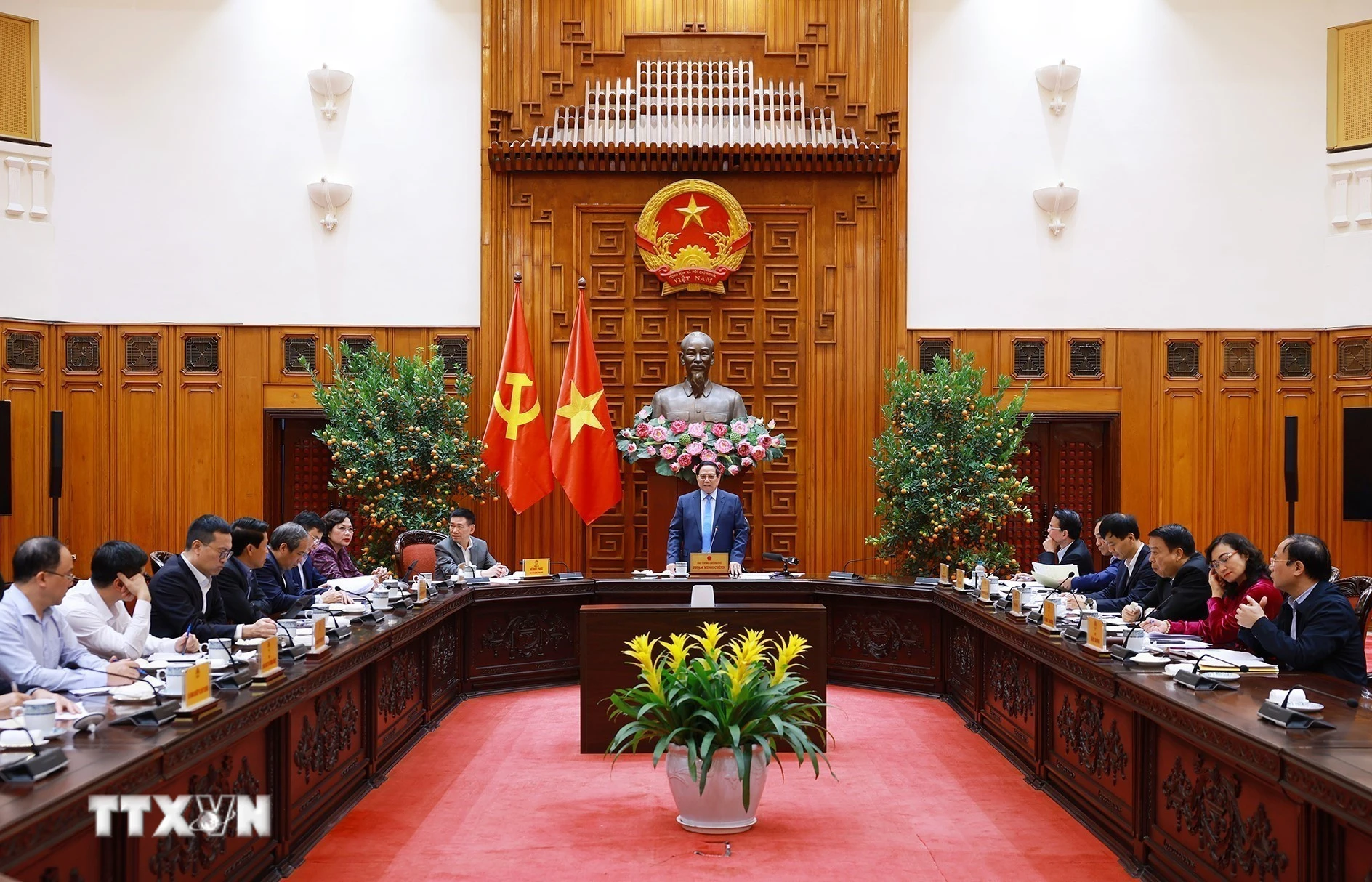 Thủ tướng chủ trì họp về điều hành chính sách tài khóa, tiền tệ