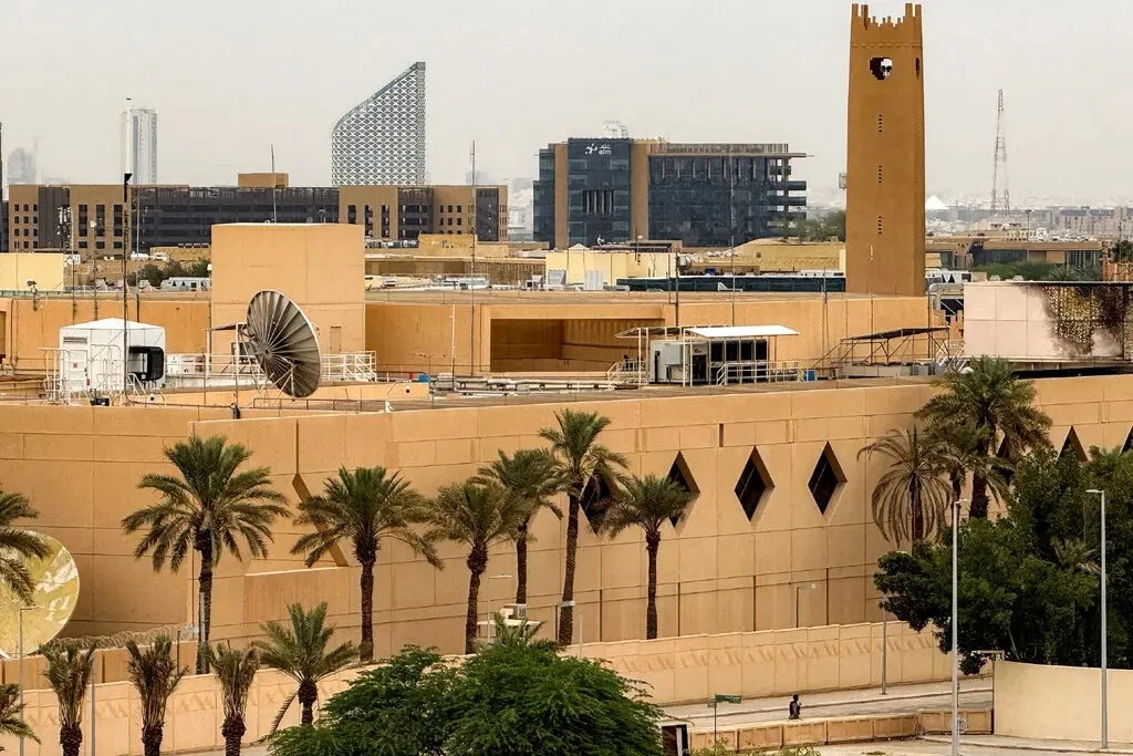 Xung đột Trung Đông: Mỹ khuyến cáo nhân viên Đại sứ quán rời Saudi Arabia