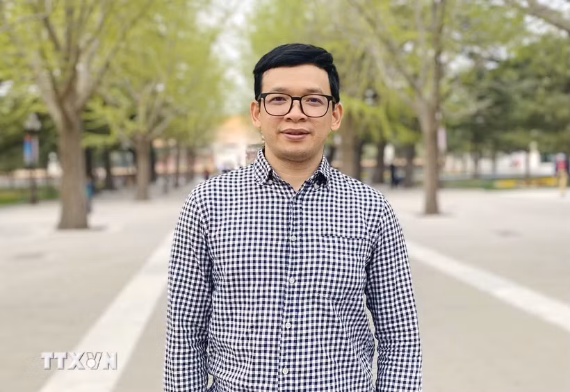 Phó Giáo sư Nguyễn Quốc Hưng, công tác tại Viện Toán học và Khoa học hệ thống (AMSS), thuộc Viện Hàn lâm Khoa học Trung Quốc. (Ảnh: TTXVN phát)
