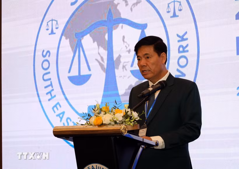 Phó Viện trưởng Viện Kiểm sát Nhân dân Tối cao Việt Nam Nguyễn Quang Dũng phát biểu khai mạc Hội nghị. (Ảnh: Trần Lê Lâm/TTXVN)