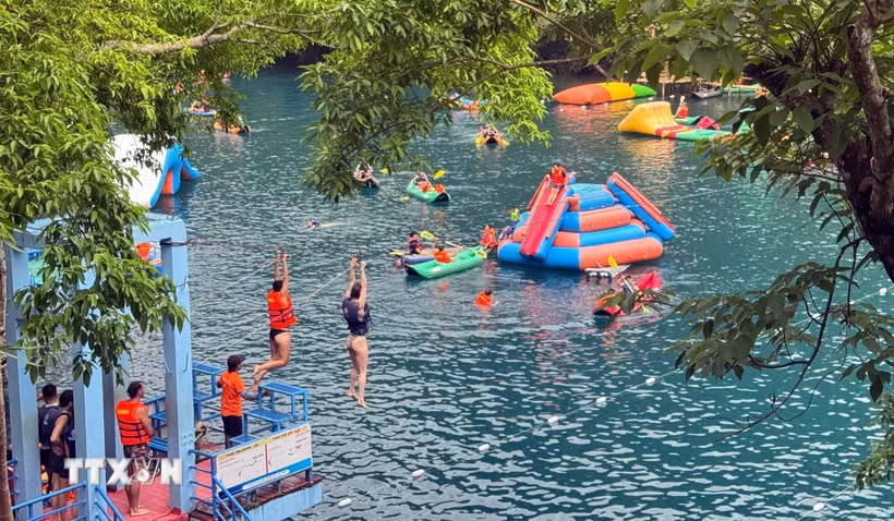 Du lịch là một trong những lĩnh vực thu hút đầu tư của tỉnh Quảng Trị. (Ảnh: Tá Chuyên/TTXVN)