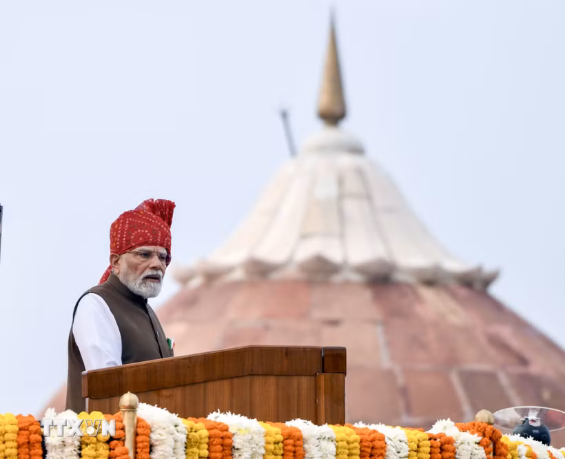 Thủ tướng Ấn Độ Narendra Modi phát biểu tại Pháo đài Đỏ nhân kỷ niệm 80 năm Ngày Độc lập, ở New Delhi ngày 15/8/2026. (Ảnh: ANI/TTXVN phát)