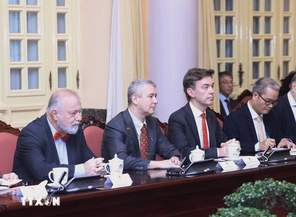 Đại sứ, đại biện các nước thành viên Liên minh châu Âu (EU) tại Việt Nam dự buổi tiếp. (Ảnh: Lâm Khánh/TTXVN)