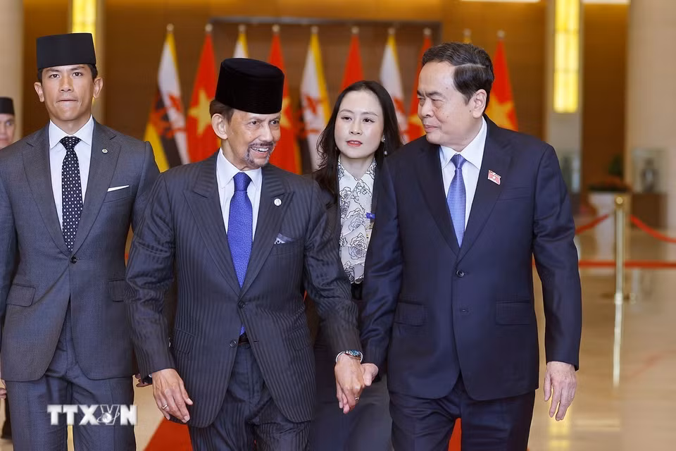 Chủ tịch Quốc hội Trần Thanh Mẫn hội kiến Quốc vương Brunei Darussalam Haji Hassanal Bolkiah. (Ảnh: Doãn Tấn/TTXVN)