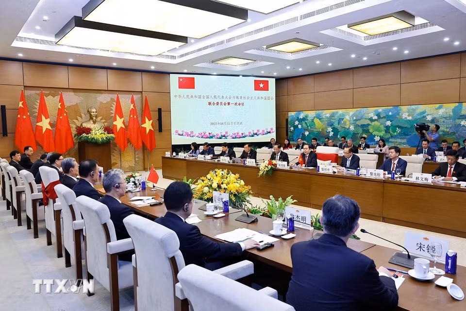 Quang cảnh Phiên họp lần thứ nhất Ủy ban hợp tác giữa Quốc hội Việt Nam và Nhân đại toàn quốc Trung Quốc. (Ảnh: Doãn Tấn/TTXVN)