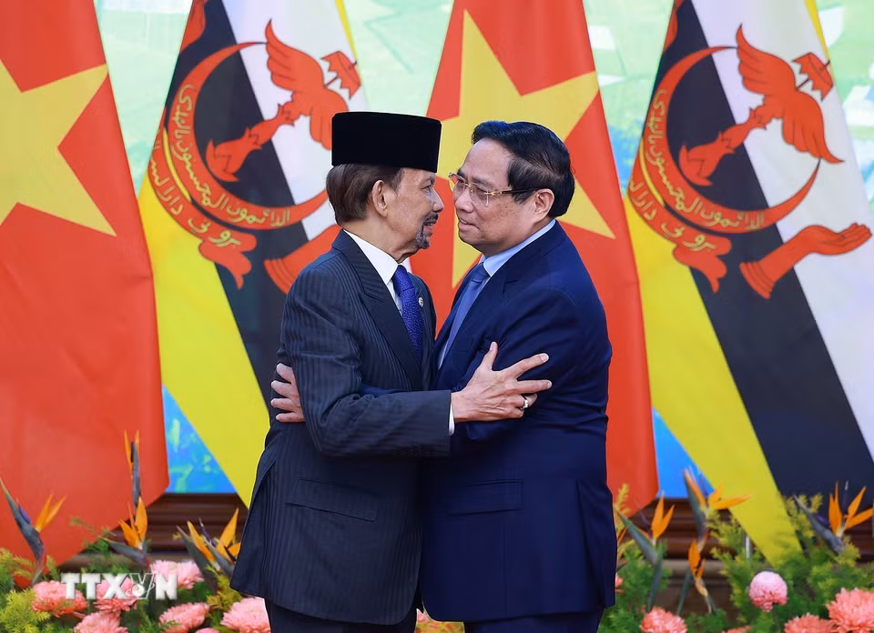 Thủ tướng Phạm Minh Chính hội kiến Quốc vương Brunei Darussalam Haji Hassanal Bolkiah. (Ảnh: Dương Giang/TTXVN)
