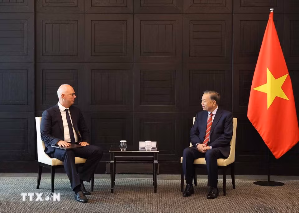 Tổng Bí thư, Chủ tịch nước Tô Lâm tiếp Quỹ Đầu tư trực tiếp Liên bang Nga (RDIF) Kiril Dmitriev. (Ảnh: Thống Nhất/TTXVN)