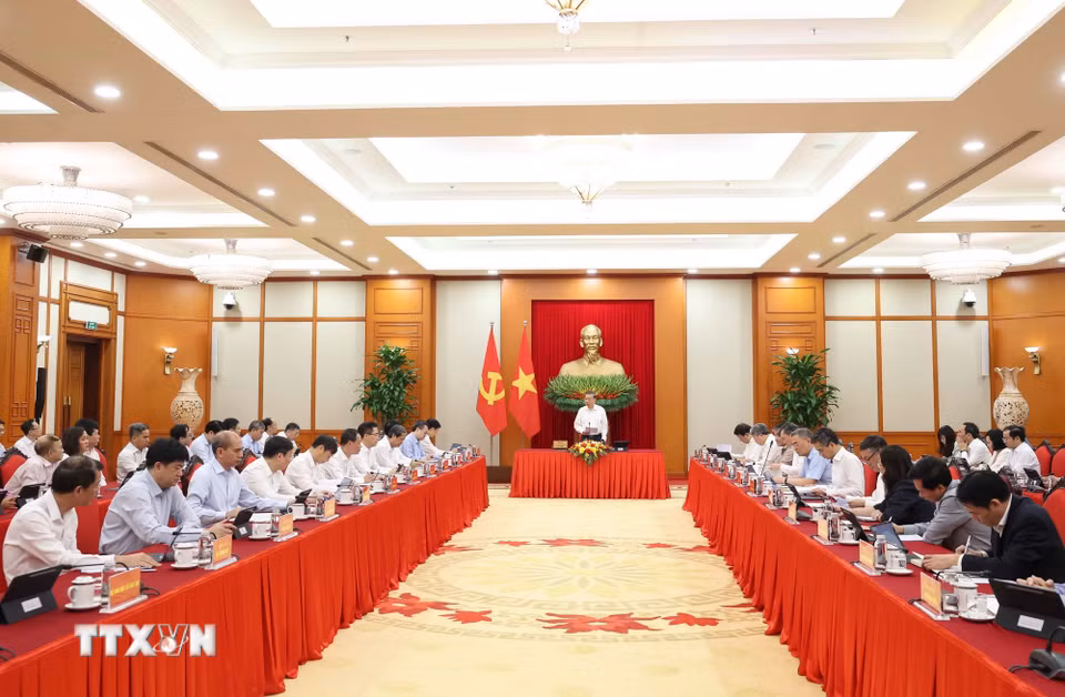 Tổng Bí thư, Chủ tịch nước Tô Lâm làm việc với Ban Chính sách, chiến lược Trung ương. (Ảnh: Thống Nhất/TTXVN)
