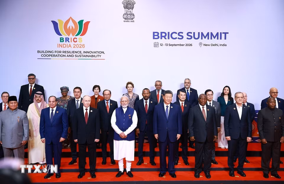Thủ tướng Lê Minh Hưng cùng các Trưởng đoàn tham dự Hội nghị thượng đỉnh BRICS lần thứ 18 tại Ấn Độ. (Ảnh: Dương Giang/TTXVN)