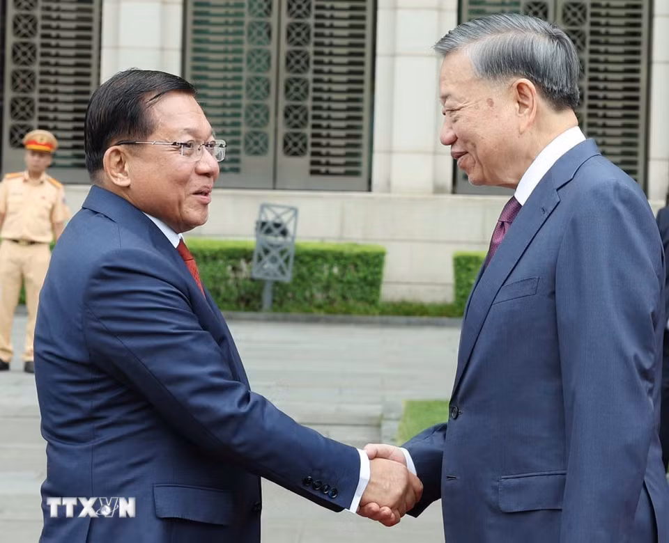 Tổng Bí thư, Chủ tịch nước Tô Lâm đón Tổng thống Myanmar Min Aung Hlaing. (Ảnh: Thống Nhất, Phạm Kiên/TTXVN)