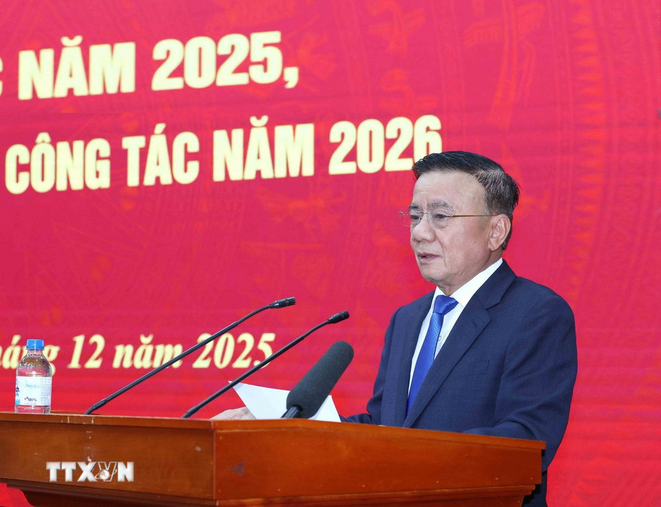 Ông Trần Cẩm Tú, Ủy viên Bộ Chính trị, Thường trực Ban Bí thư phát biểu chỉ đạo hội nghị. (Ảnh: Phương Hoa/TTXVN)