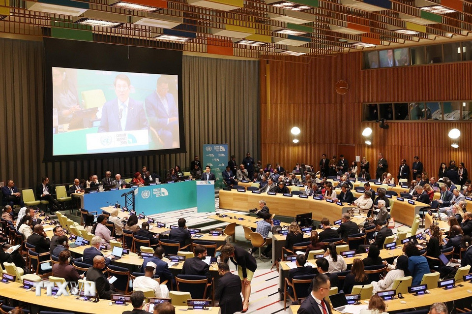 Chủ tịch nước Lương Cường phát biểu tại sự kiện cấp cao toàn cầu đặc biệt về Hành động khí hậu. (Ảnh: Lâm Khánh/TTXVN)