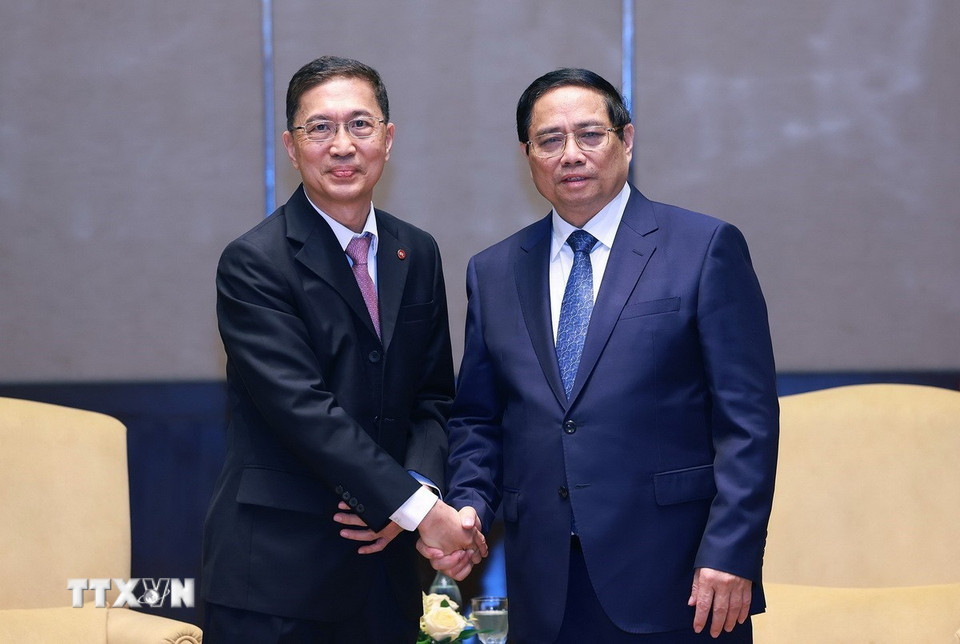 Thủ tướng Phạm Minh Chính tiếp Chủ tịch Gamuda Land Dato' Chow Chee Wah. (Ảnh: Dương Giang/TTXVN)