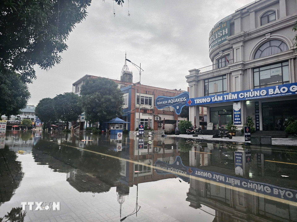 Đường vào khu dân cư tổ 58, phường Phan Đình Phùng. (Ảnh: Hoàng Nguyên/TTXVN)