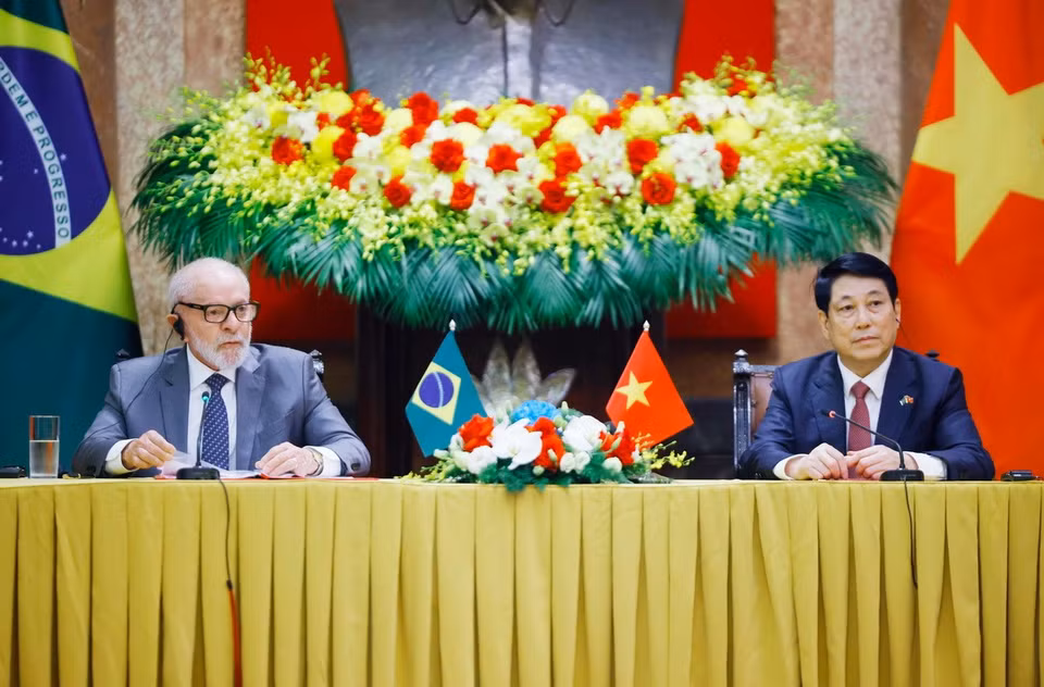 Chủ tịch nước Lương Cường và Tổng thống Cộng hòa Liên bang Brazil Luiz Inácio Lula da Silva gặp gỡ phóng viên các cơ quan thông tấn, báo chí. (Ảnh: Lâm Khánh/TTXVN)