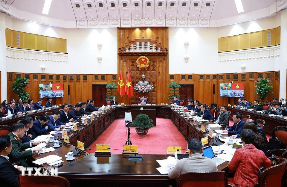 Thủ tướng Phạm Minh Chính chủ trì họp Thường trực Chính phủ về công tác chuẩn bị tổ chức Lễ khởi công, khánh thành, thông xe kỹ thuật các công trình, dự án trọng điểm. (Ảnh: Dương Giang/TTXVN)