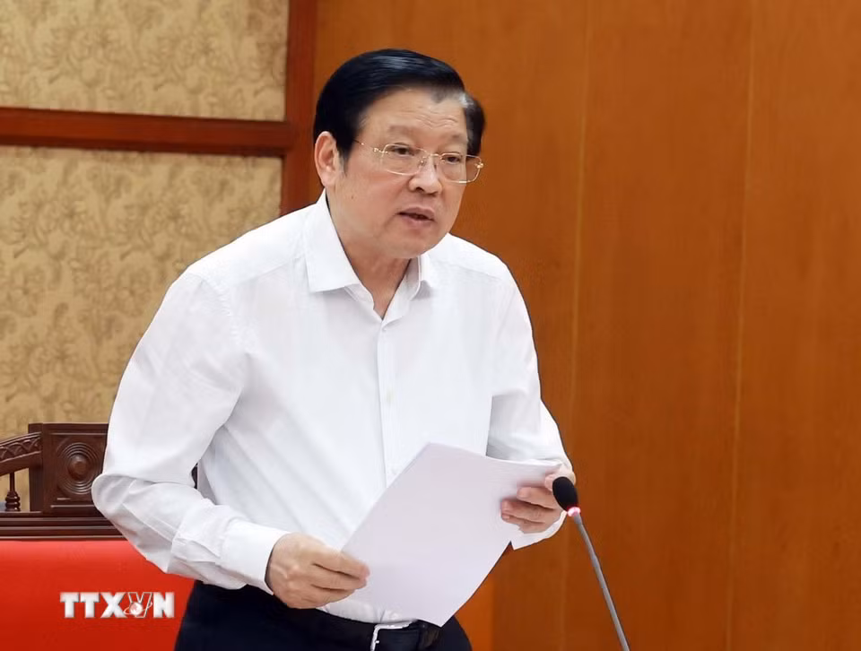 Ông Phan Đình Trạc, Ủy viên Bộ Chính trị, Bí thư Trung ương Đảng, Trưởng Ban Nội chính Trung ương, Phó Trưởng ban Thường trực Ban Chỉ đạo, phát biểu. (Ảnh: Thống Nhất/TTXVN)