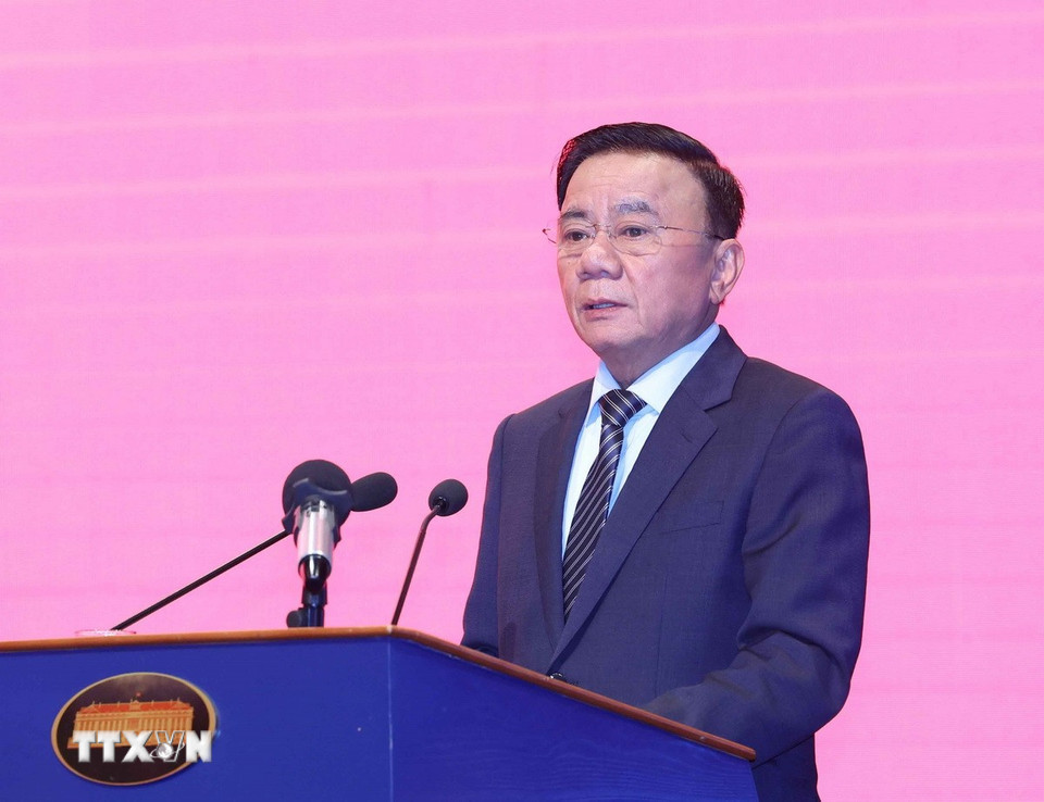 Ông Trần Cẩm Tú, Ủy viên Bộ Chính trị, Thường trực Ban Bí thư, phát biểu chỉ đạo hội nghị. (Ảnh: Phương Hoa/TTXVN)