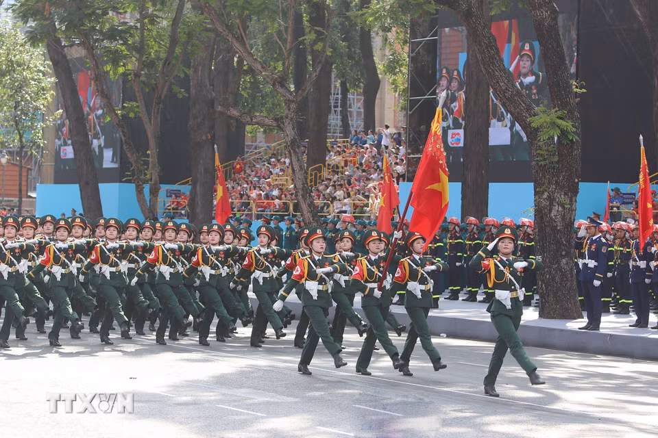 Các khối của Lực lượng Quân đội nhân dân Việt Nam tham gia Tổng duyệt. (Ảnh: Thanh Vũ/TTXVN)