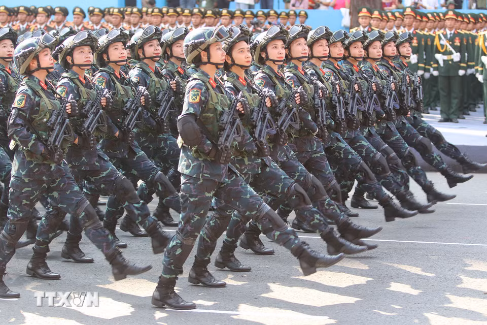 Các khối của Lực lượng Quân đội nhân dân Việt Nam tham gia Tổng duyệt. (Ảnh: Thanh Vũ/TTXVN)