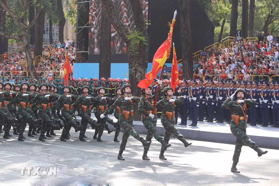 Các khối của Lực lượng Quân đội nhân dân Việt Nam tham gia Tổng duyệt. (Ảnh: Thanh Vũ/TTXVN)