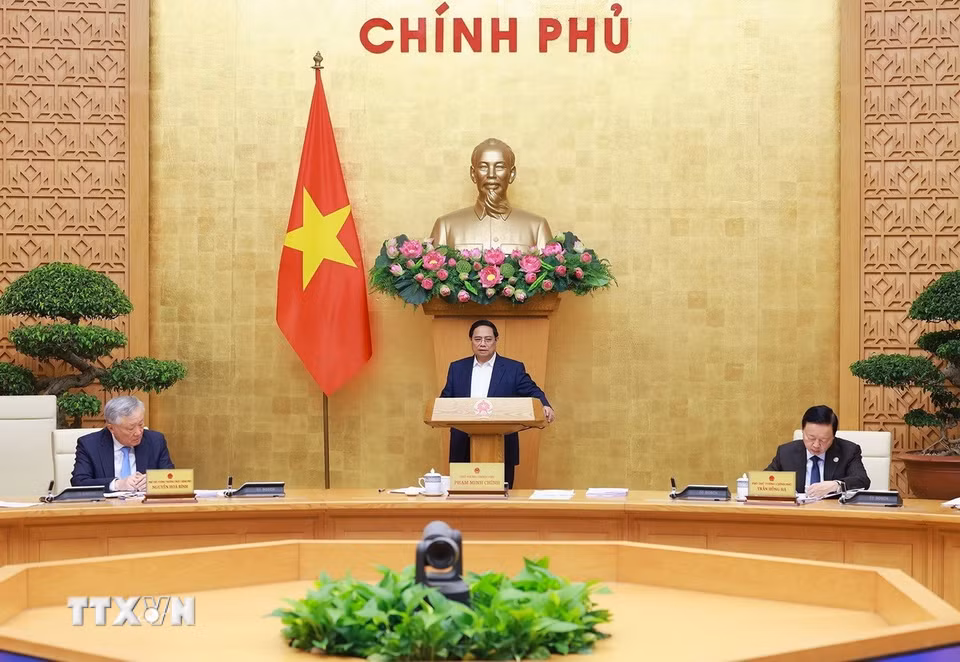 Thủ tướng Phạm Minh Chính chủ trì phiên họp Chính phủ thường kỳ tháng 5 năm 2025. (Ảnh: Dương Giang/TTXVN)