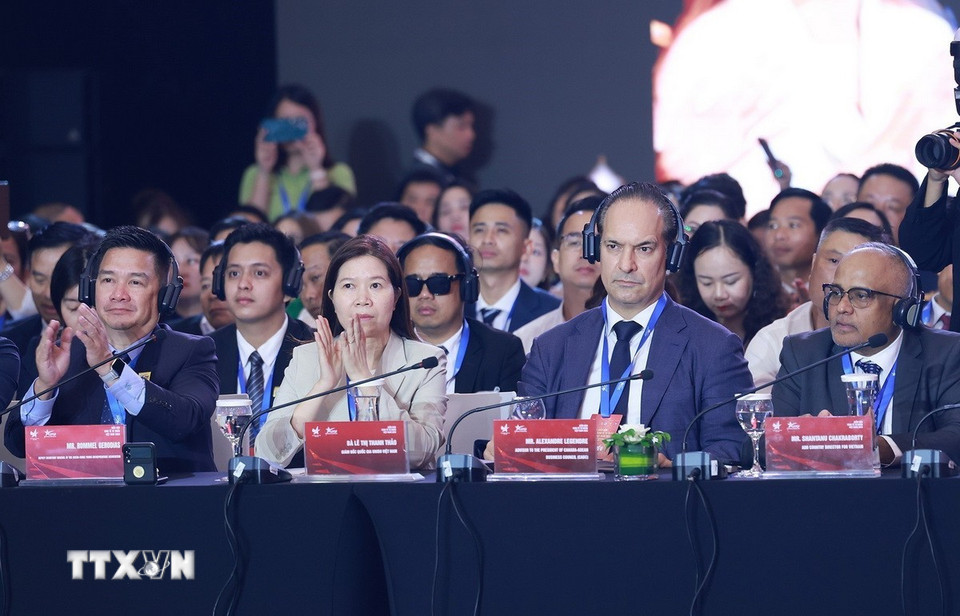 Các đại biểu tham dự Phiên đối thoại cấp cao Diễn đàn Kinh tế tư nhân Việt Nam (VPSF) 2025. (Ảnh: Dương Giang/TTXVN)